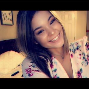 Meet your Posher, Katlyn